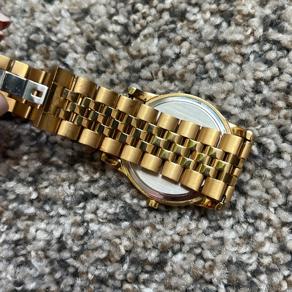 Watch - Picture 3 of 7
